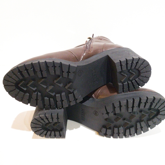 Guess Canaly Lug Sole Block Heel Combat Boots -9 - Picture 4 of 4